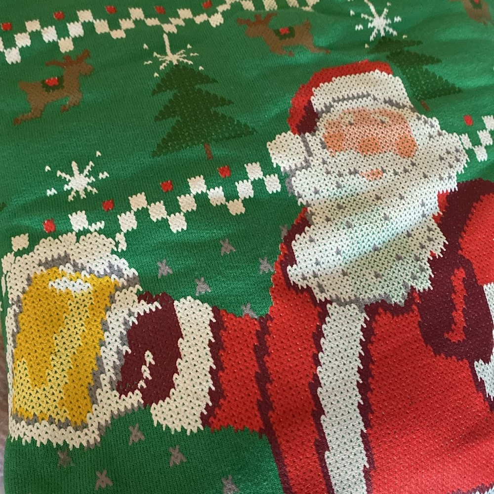 Don’t Stop Believing, Santa holding a beer, green sweatshirt, men’s Large